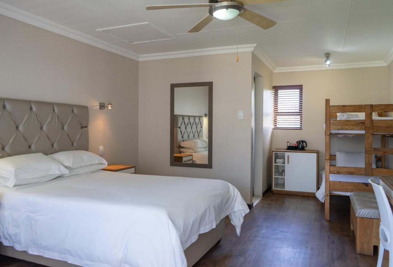 Loerie Guest Lodge George Bagian luar foto