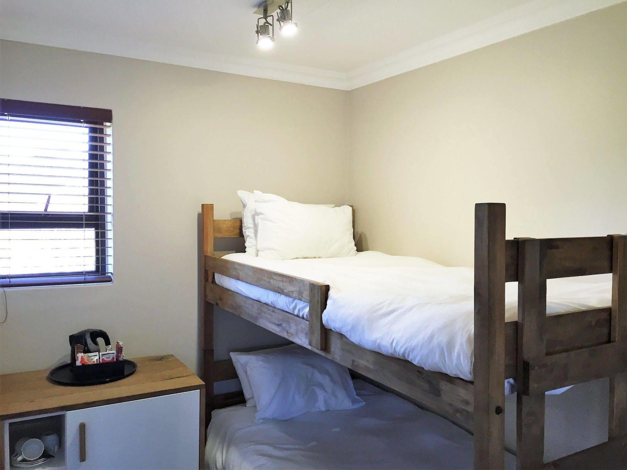 Loerie Guest Lodge George Bagian luar foto
