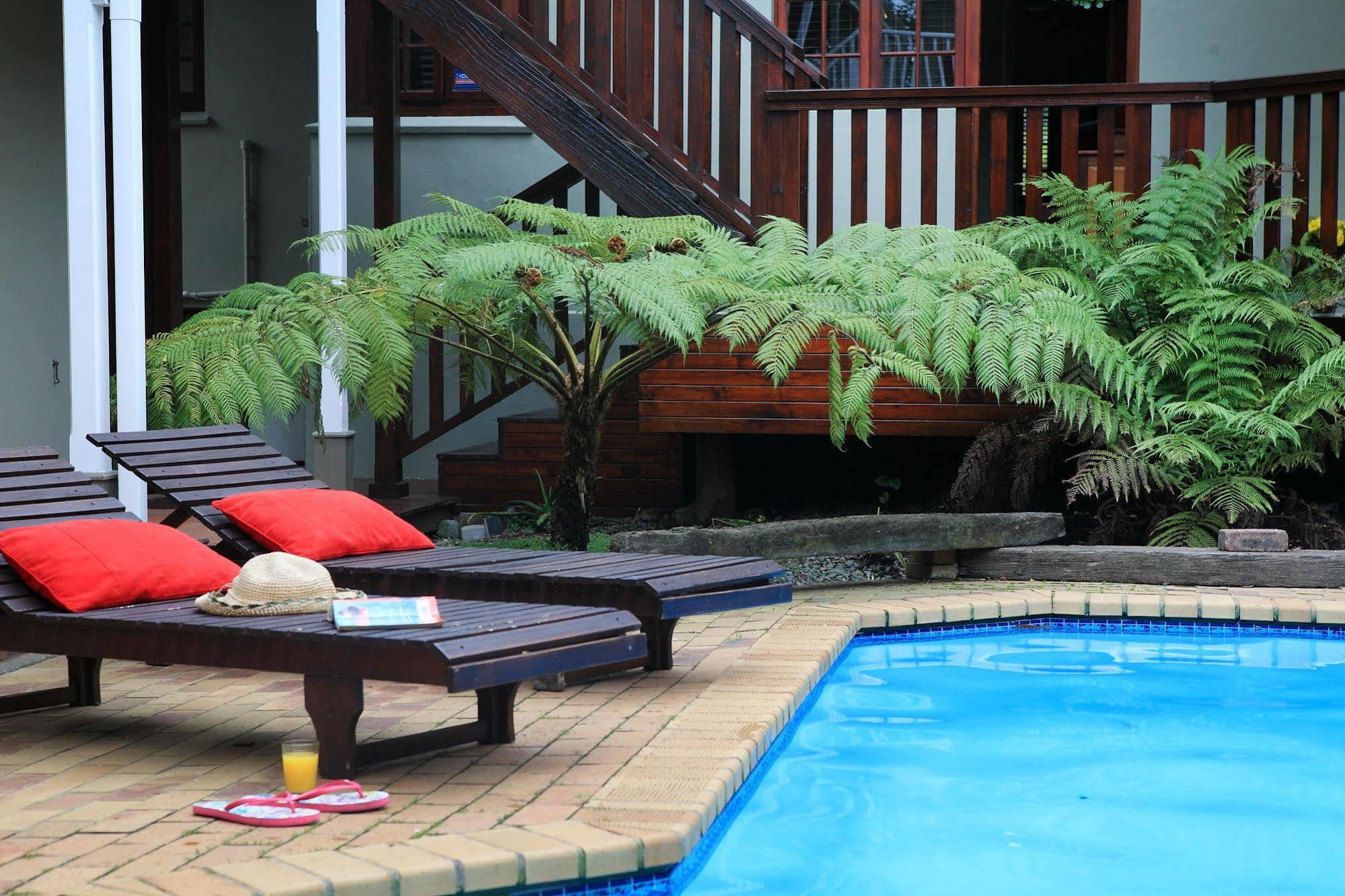 Loerie Guest Lodge George Bagian luar foto